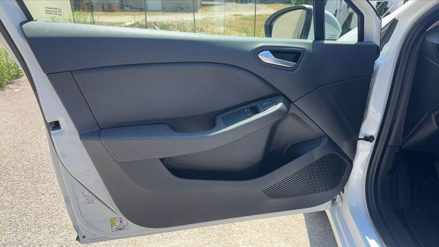 Renault Clio image 9