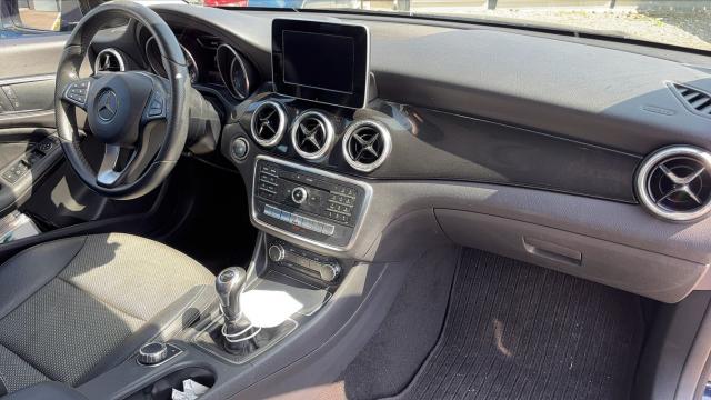 Mercedes Benz Cla Shooting Brake image 9