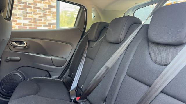 Renault Clio image 2