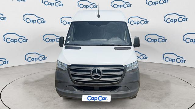 Mercedes Benz Sprinter image 3