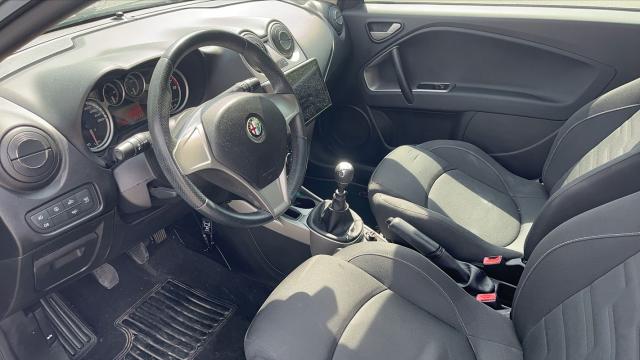 Alfa Romeo Mito image 9