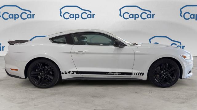 Ford Mustang image 8