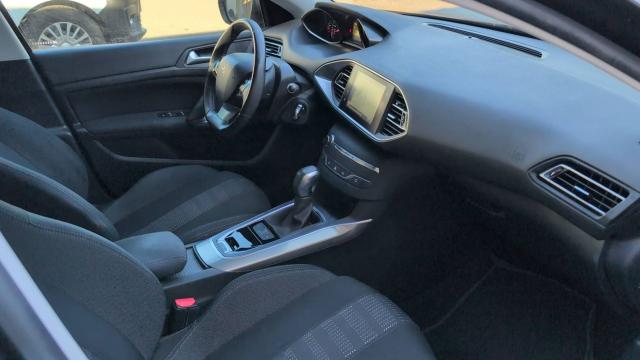 Peugeot 308 image 1