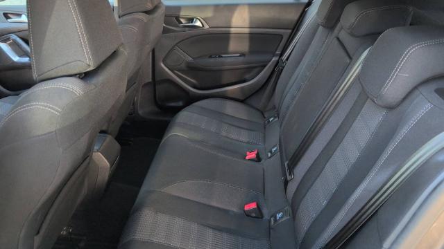 Peugeot 308 image 3