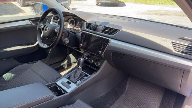 Skoda Superb image 9