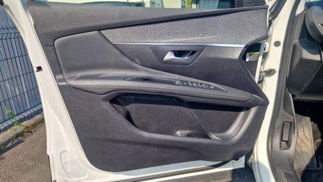 Peugeot 3008 image 6