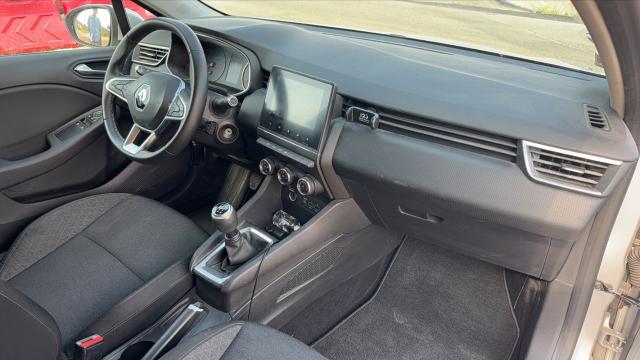 Renault Clio image 2