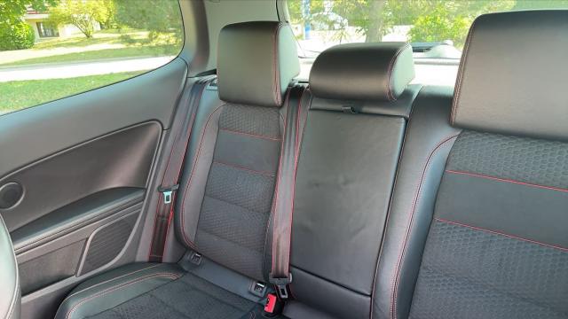 Volkswagen Golf image 4