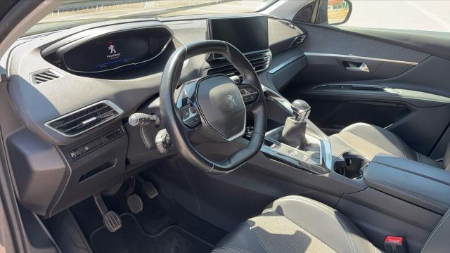 Peugeot 3008 image 8