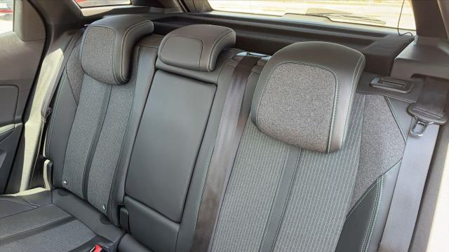 Peugeot 3008 image 3