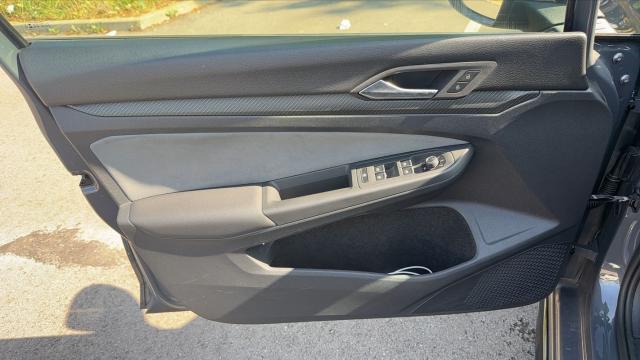 Volkswagen Golf image 5
