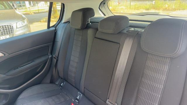 Peugeot 308 image 8