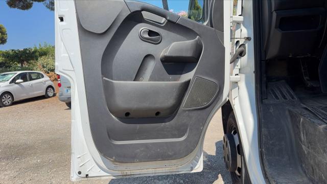 Renault Master image 7