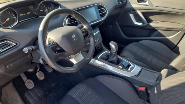 Peugeot 308 image 3