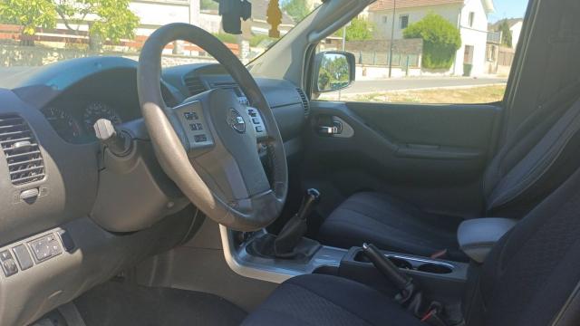 Nissan Navara image 9