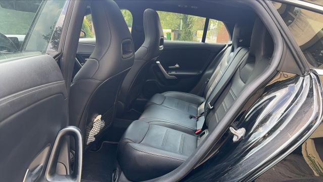 Mercedes Benz Cla Shooting Brake image 4