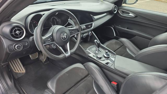 Alfa Romeo Giulia image 9