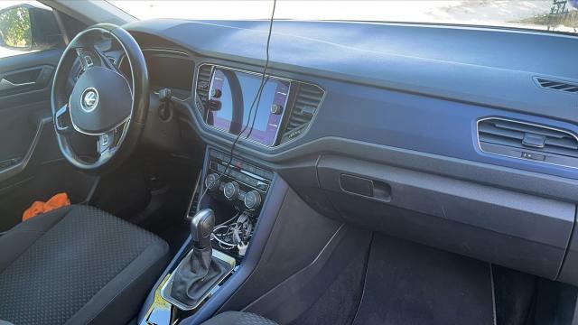 Volkswagen T-Roc image 5