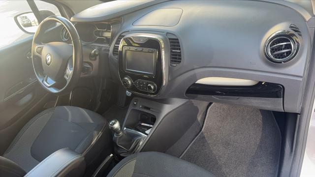 Renault Captur image 1