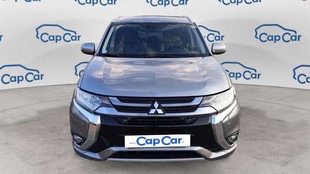Mitsubishi Outlander image 2