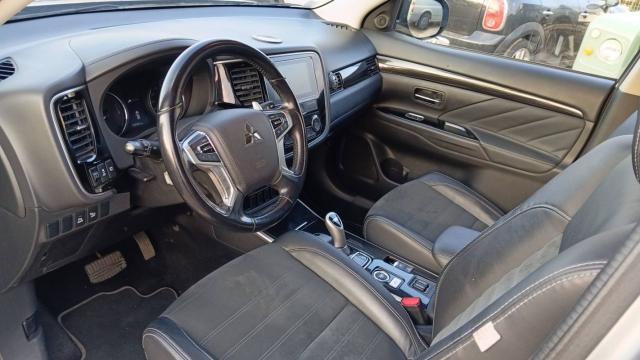 Mitsubishi Outlander image 7
