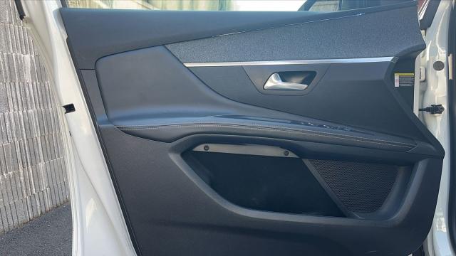 Peugeot 3008 image 6