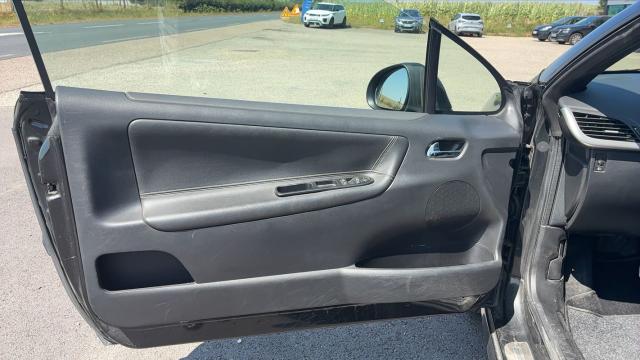Peugeot 207 Cc image 2