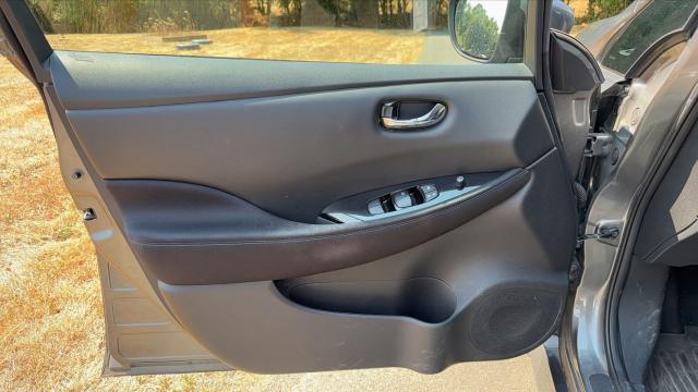 Nissan Leaf image 4