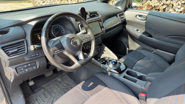 Nissan Leaf image 8