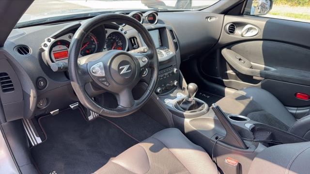 Nissan 370z image 9