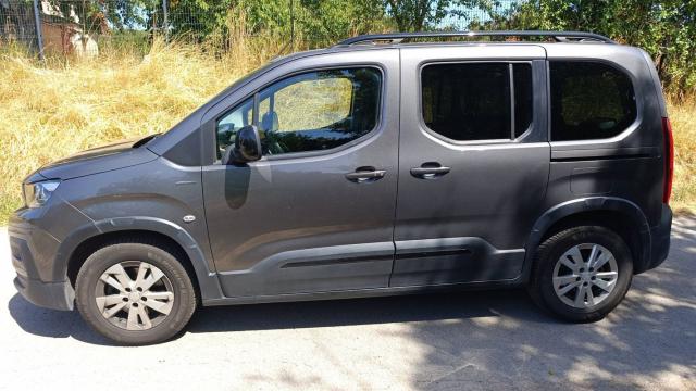 Peugeot Rifter image 9