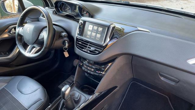 Peugeot 2008 image 4