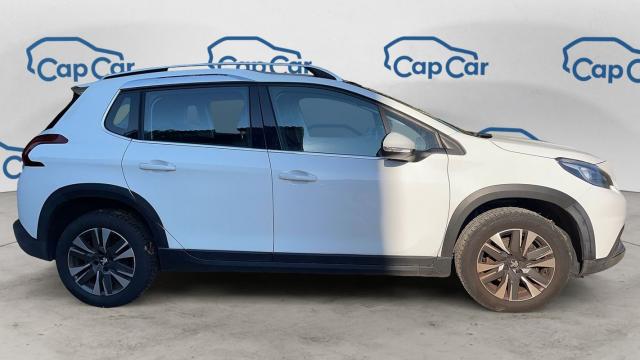 Peugeot 2008 image 2