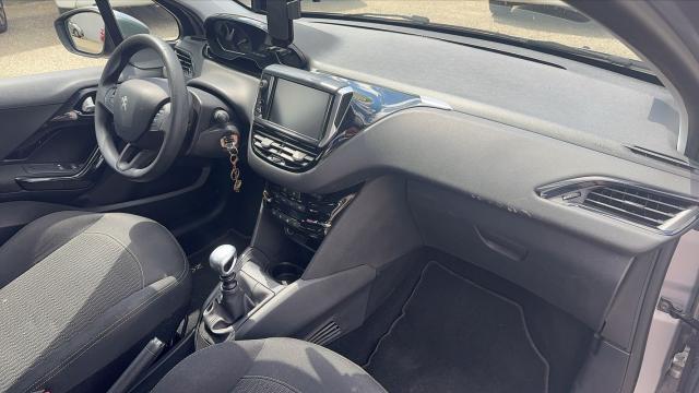 Peugeot 208 image 4