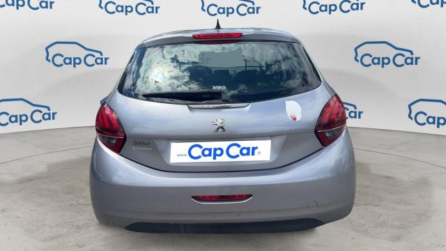 Peugeot 208 image 2