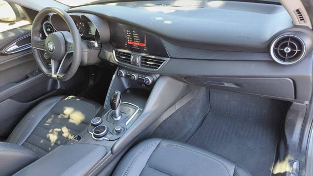 Alfa Romeo Giulia image 6