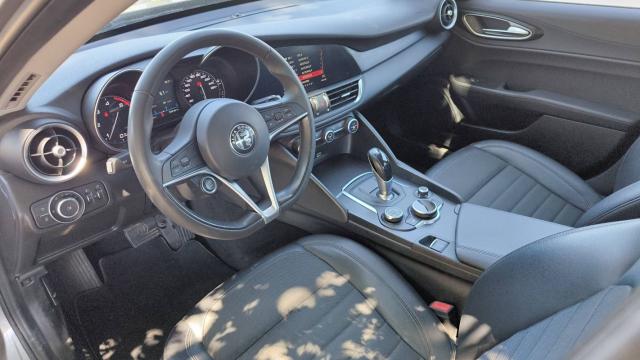 Alfa Romeo Giulia image 4
