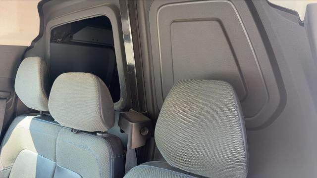 Nissan Townstar image 5