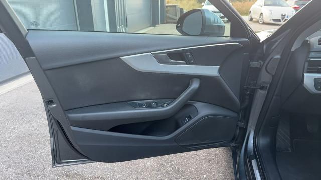 Audi A4 Avant image 1