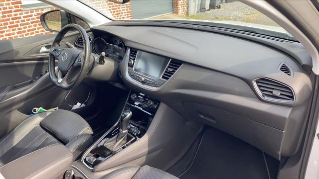 Opel Grandland X image 1