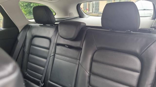 Renault Talisman Estate image 2