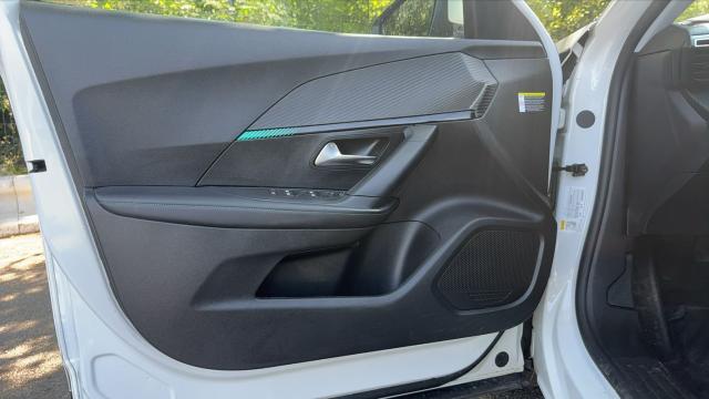 Peugeot 2008 image 5