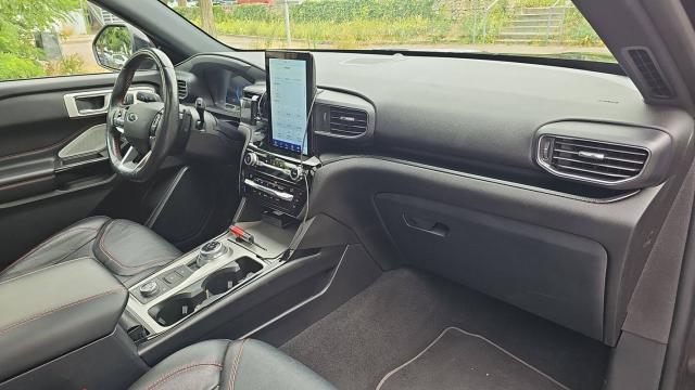 Ford Explorer image 9