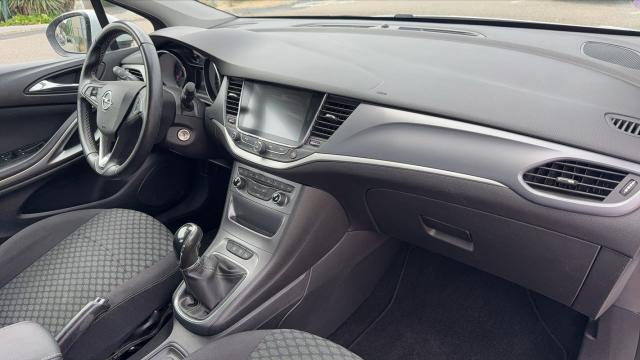 Opel Astra image 1