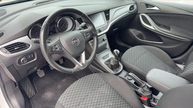 Opel Astra image 7