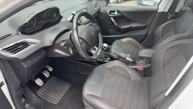 Peugeot 2008 image 5