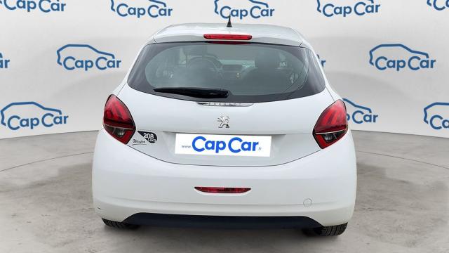 Peugeot 208 image 9