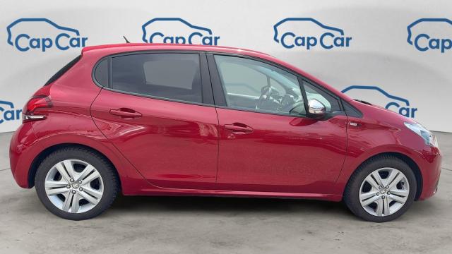 Peugeot 208 image 2