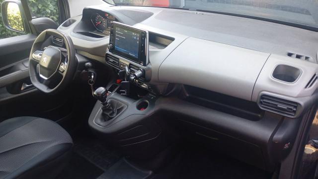 Peugeot Rifter image 6