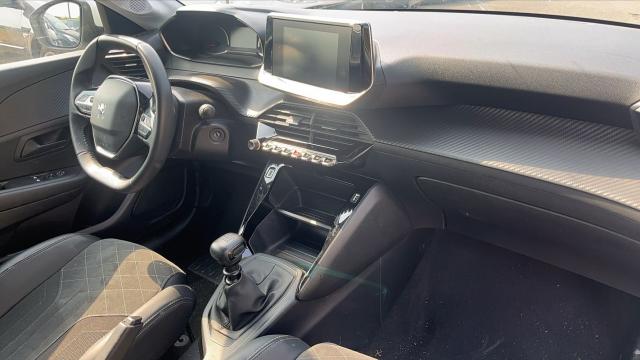 Peugeot 208 image 7